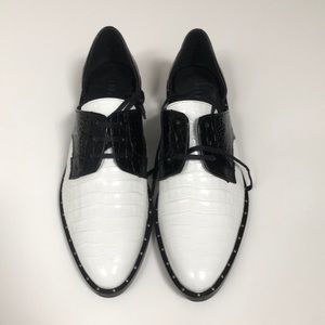 Freda Salvador black and white croc